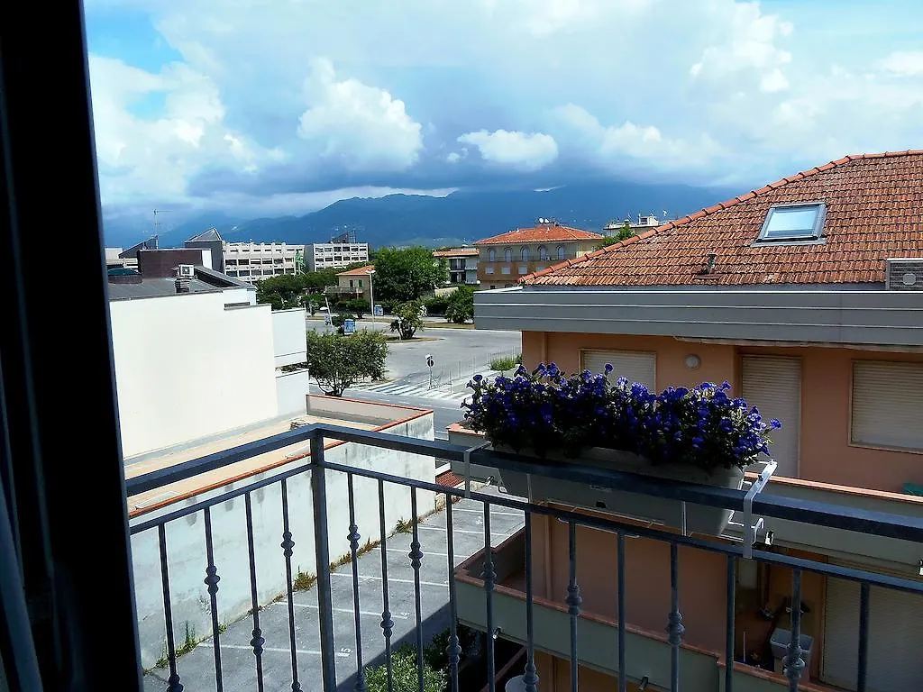 ***  Hotel Lido Inn Lido di Camaiore Olaszország